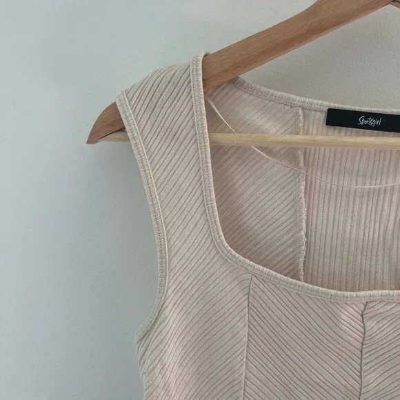 Square Neck Tank - Picture 2 of 5